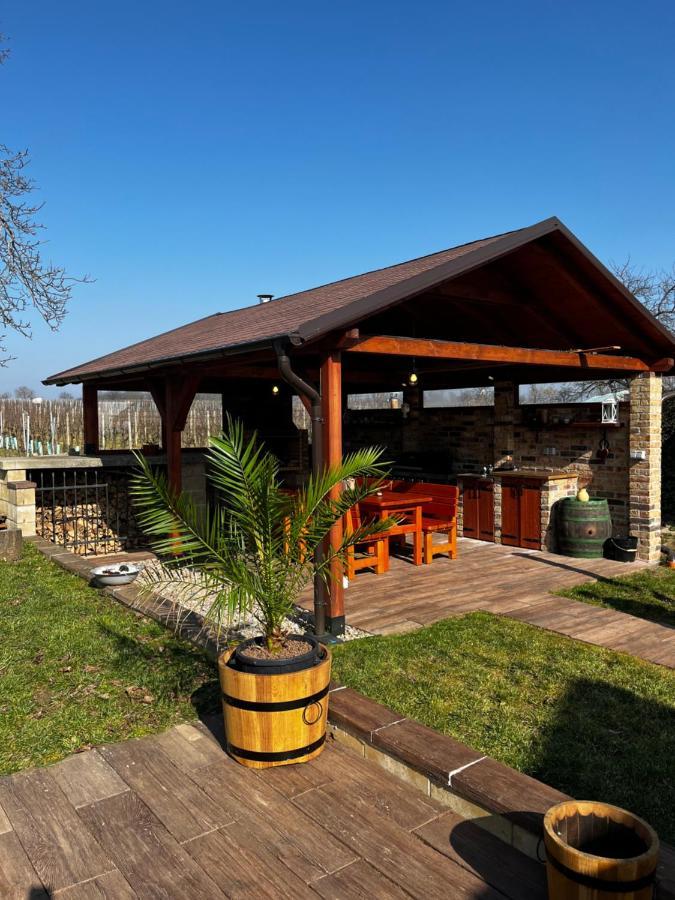 Ubytovani U Vyskocilu Prušánky Exteriör bild